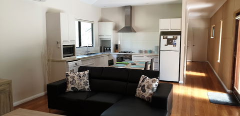 Jarrah Grove Forest Retreat - Adults Only - Surfers Gold Coast 2