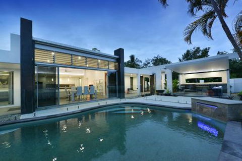 #2 Andrews â€“ Port Douglas - Surfers Gold Coast 6