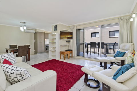 Joanne Apartments - Surfers Gold Coast 4