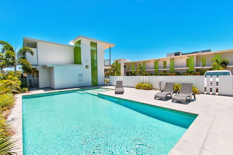 Mackay Oceanside Central Hotel - Surfers Gold Coast 1