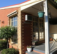 Old Coach Motor Inn - Surfers Gold Coast