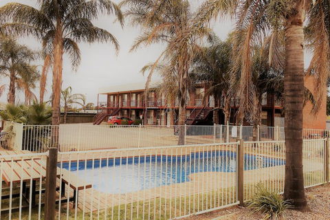 Moama Motel - Surfers Gold Coast 2