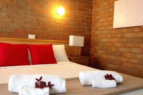 Moama Motel - Surfers Gold Coast 5