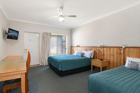 Catalina Motel Lake Macquarie - Surfers Gold Coast 6