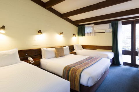 Blackheath Motor Inn - Surfers Gold Coast 3