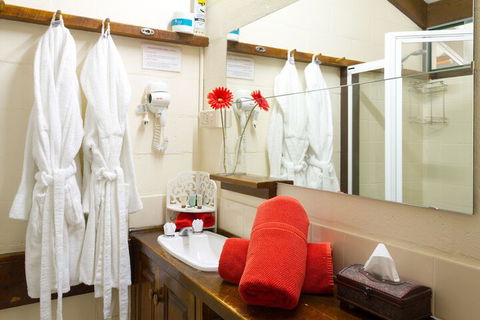 Blackheath Motor Inn - Surfers Gold Coast 6