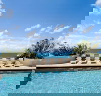 Clubb Coolum Beach Resort - Surfers Gold Coast