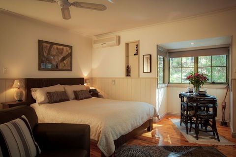Eagle Hammer Cottages - Surfers Gold Coast 5