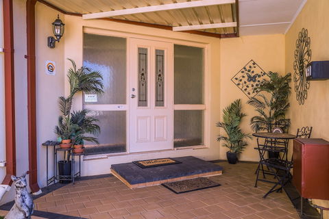 Armadale Cottage Bed & Breakfast - Surfers Gold Coast 1