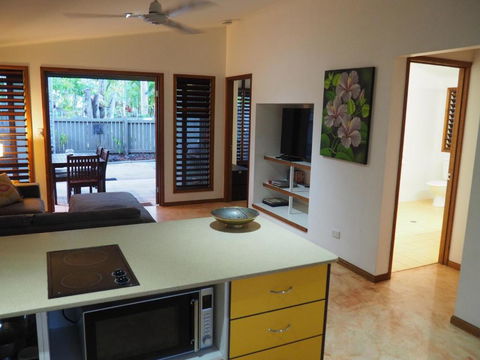 Cassawong Cottages - Surfers Gold Coast 4