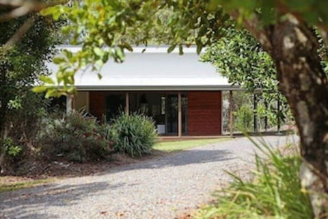 Crookneck Retreat - Surfers Gold Coast 1