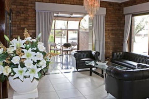Central Caleula Motor Lodge - Surfers Gold Coast 0