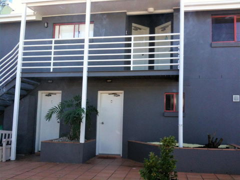 Byron Beach House - Surfers Gold Coast 1