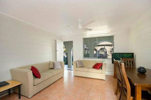 The Gulls Apartments - Surfers Gold Coast 2