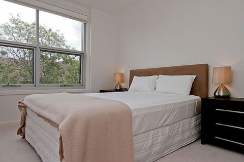 Accommodate Canberra - Trieste - Surfers Gold Coast 3