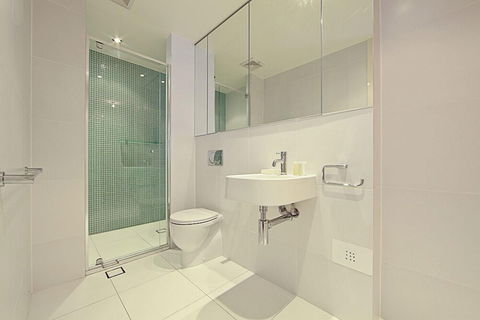 Accommodate Canberra - Trieste - Surfers Gold Coast 0
