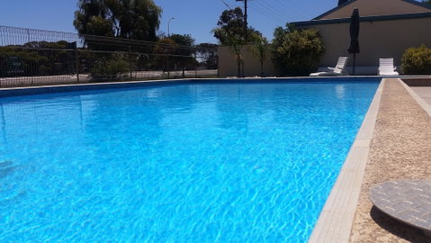 Ceduna East West Motel - Surfers Gold Coast 2