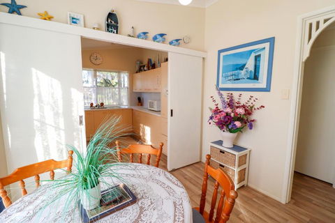 Bromyard Cottage - Surfers Gold Coast 4