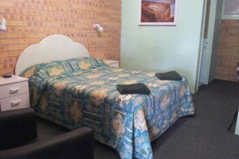 Tiaro Motor Inn - Surfers Gold Coast 4