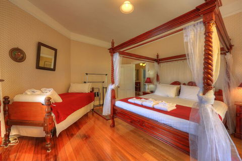 Acacia Bed & Breakfast - Surfers Gold Coast 4
