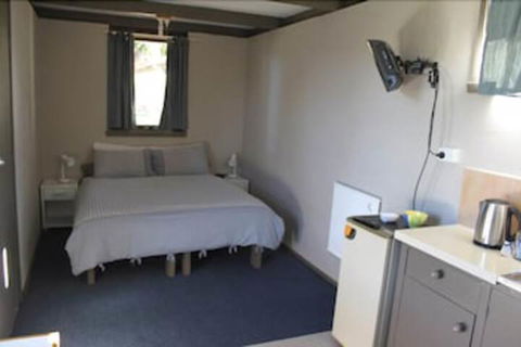 Flinders Island Cabin Park - Surfers Gold Coast 0