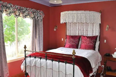 Killynaught Spa Cottages - Surfers Gold Coast 7