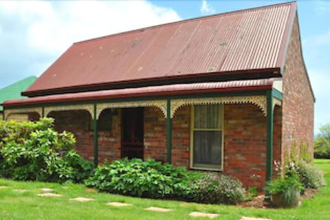 Killynaught Spa Cottages - Surfers Gold Coast 2