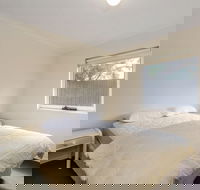 Two Bays Apartments - Surfers Gold Coast