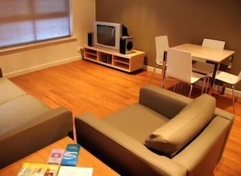 Ethelton Serviced Apartments - Surfers Gold Coast 1