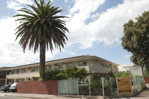 Taft Motor Inn - Surfers Gold Coast 1