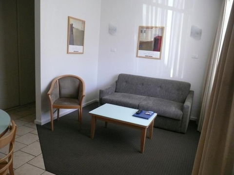 Taft Motor Inn - Surfers Gold Coast 6