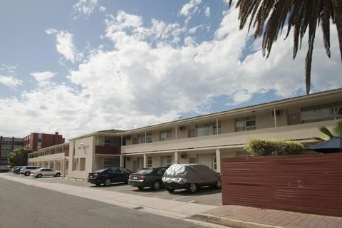 Taft Motor Inn - Surfers Gold Coast 0