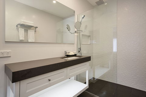 CH Boutique Hotel - Surfers Gold Coast 5