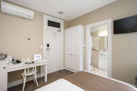 CH Boutique Hotel - Surfers Gold Coast 4