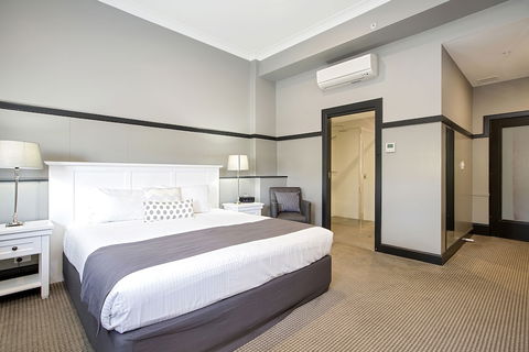 CH Boutique Hotel - Surfers Gold Coast 2