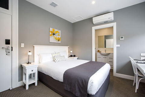 CH Boutique Hotel - Surfers Gold Coast 1