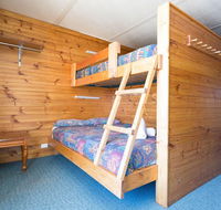 Snowbird Inn - Surfers Gold Coast