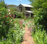 Braeside Mt Macedon Country Retreat  Bed  Breakfast - Surfers Gold Coast