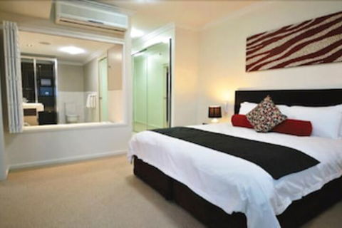 C2 Esplanade Serviced Apartments - Surfers Gold Coast 1