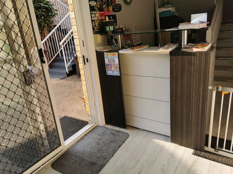 Limassol Motel - Surfers Gold Coast 0