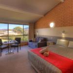 Tenterfield Motor Inn - Surfers Gold Coast 0