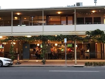 Bay Motel Hotel - Surfers Gold Coast 3