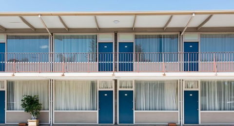 Bay Motel Hotel - Surfers Gold Coast 5