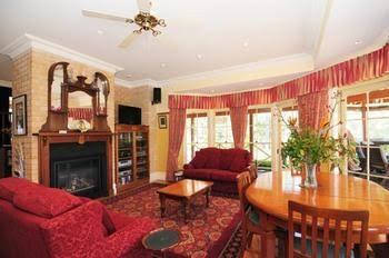 Sandholme Guesthouse - Surfers Gold Coast 1