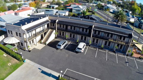 Inverell Terrace Motor Lodge - Surfers Gold Coast 0