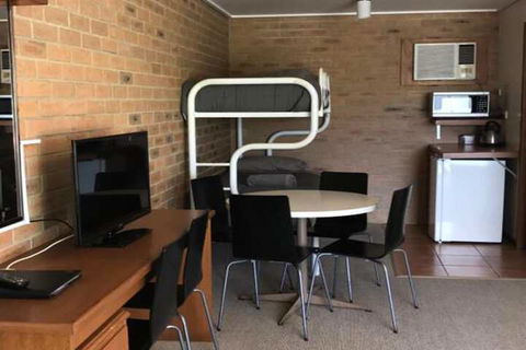 Quays Motel San Remo - Surfers Gold Coast 1