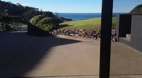 Narooma Golfers Lodge - Surfers Gold Coast 1