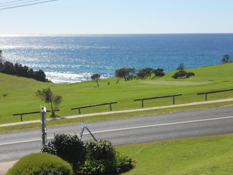 Narooma Golfers Lodge - Surfers Gold Coast 4