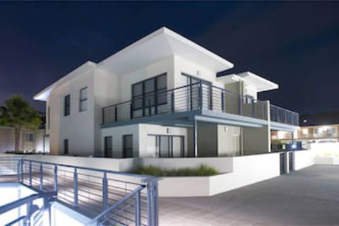 Mollymook Beachfront Executive Apartment - Surfers Gold Coast 1