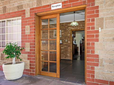 Motel Goolwa - Surfers Gold Coast 1